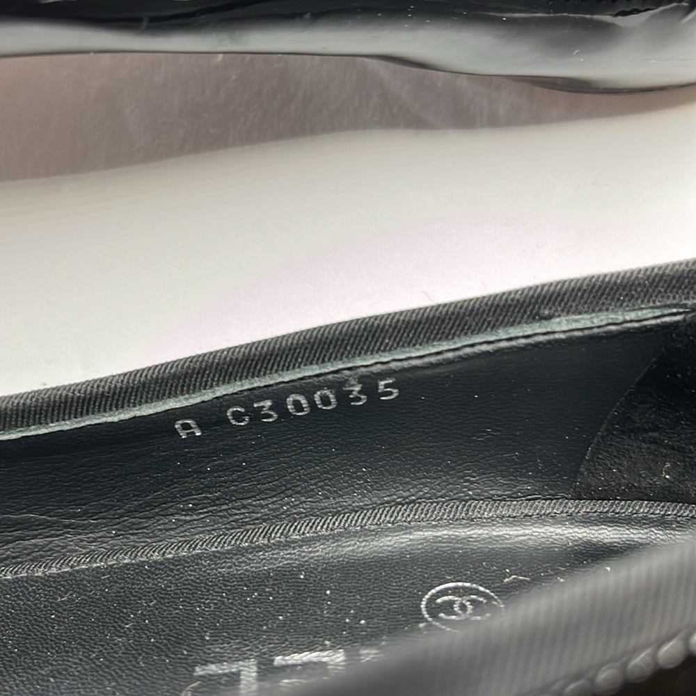 Authentic Chanel flats stitched CC logos on heel Size 36.5 SEND ME AN OFFER! - Picture 10 of 11